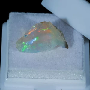 opal-szlachetny-surowy-etiopia (6) (Copy).webp