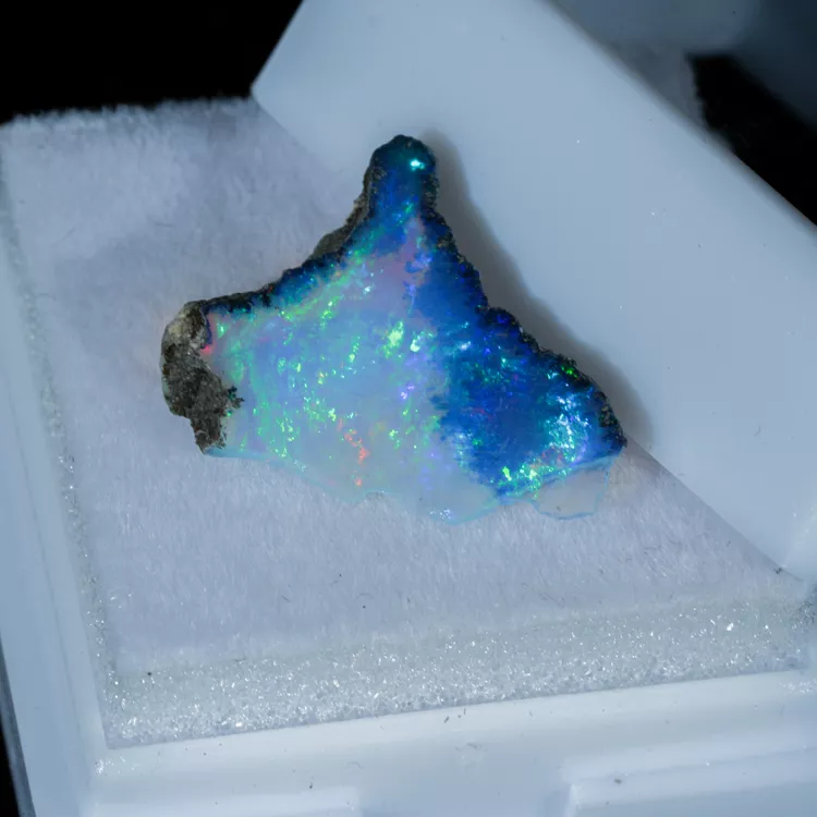 opal-szlachetny-surowy-etiopia (7) (Copy).webp