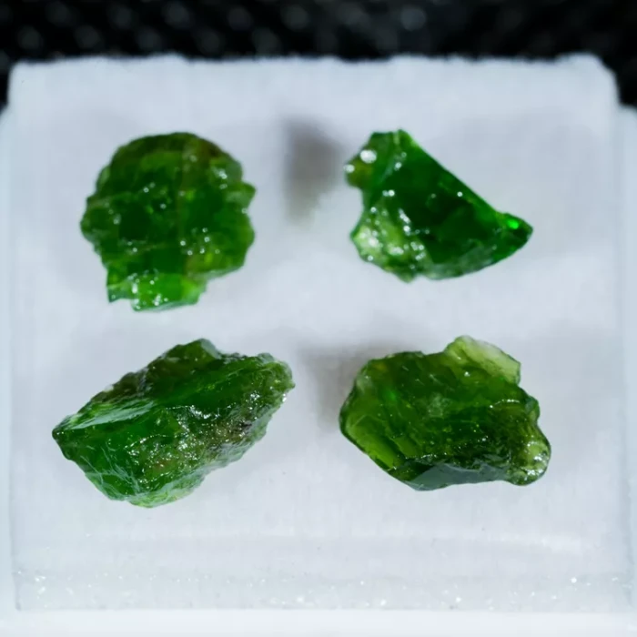 szmaragd-naturalny-maly-emerald (5).webp