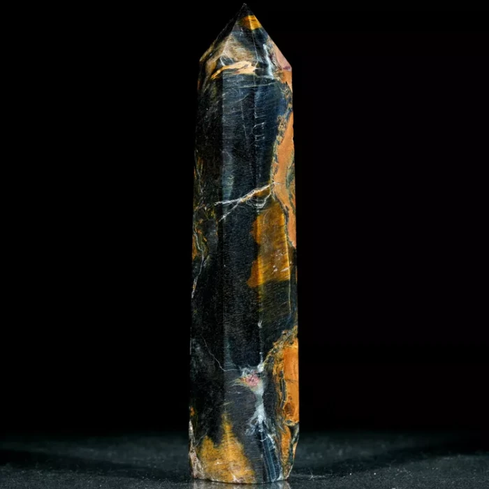 obelisk-z-kamienia-wieza-dekoracja-ochronna (22).webp